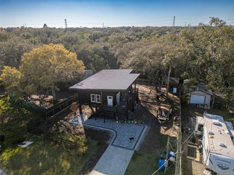 A home in GIBSONTON