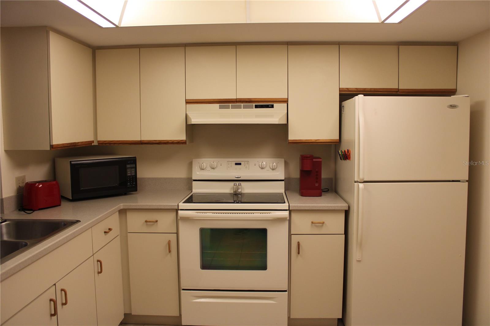 LANDMARK AT POINTE WEST I CONDO - Residential Lease