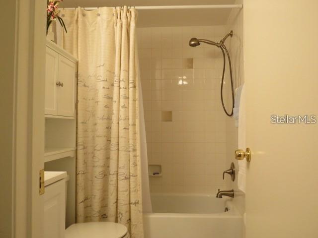 LANDMARK AT POINTE WEST I CONDO - Residential Lease