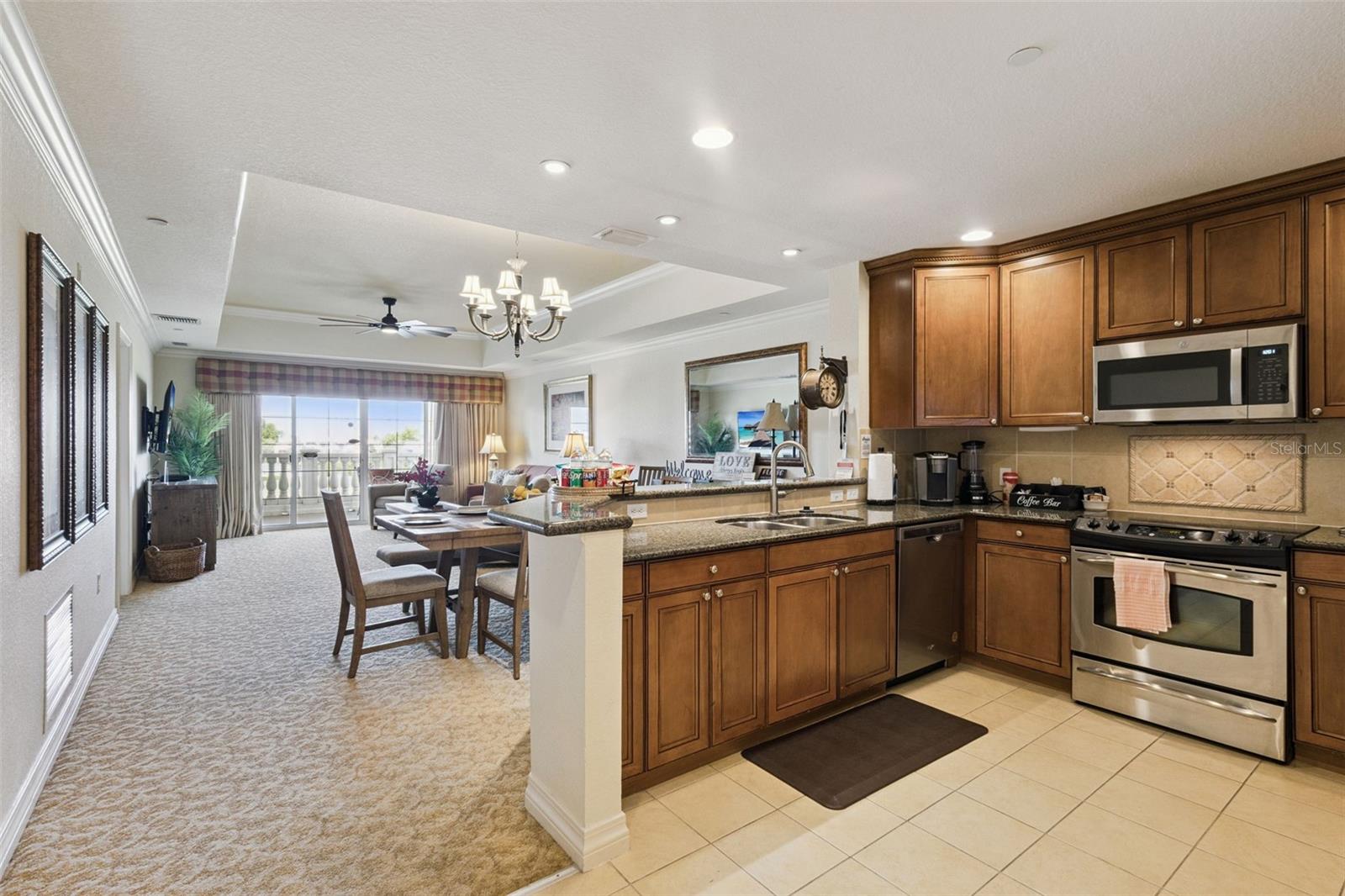 1100 SUNSET VIEW CIR 402