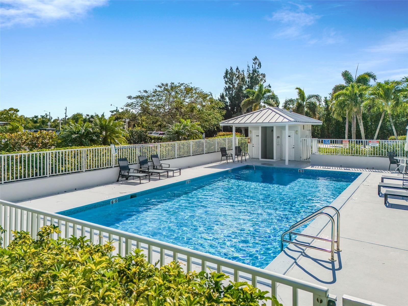 FOUR WINDS MARINA NORTH CONDO - Residential