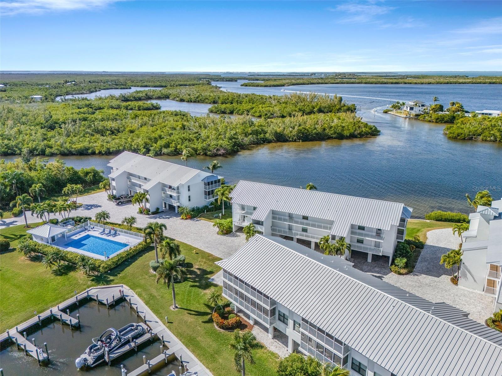 FOUR WINDS MARINA NORTH CONDO - Residential