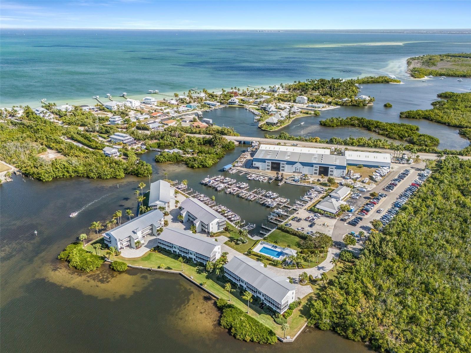 FOUR WINDS MARINA NORTH CONDO - Residential