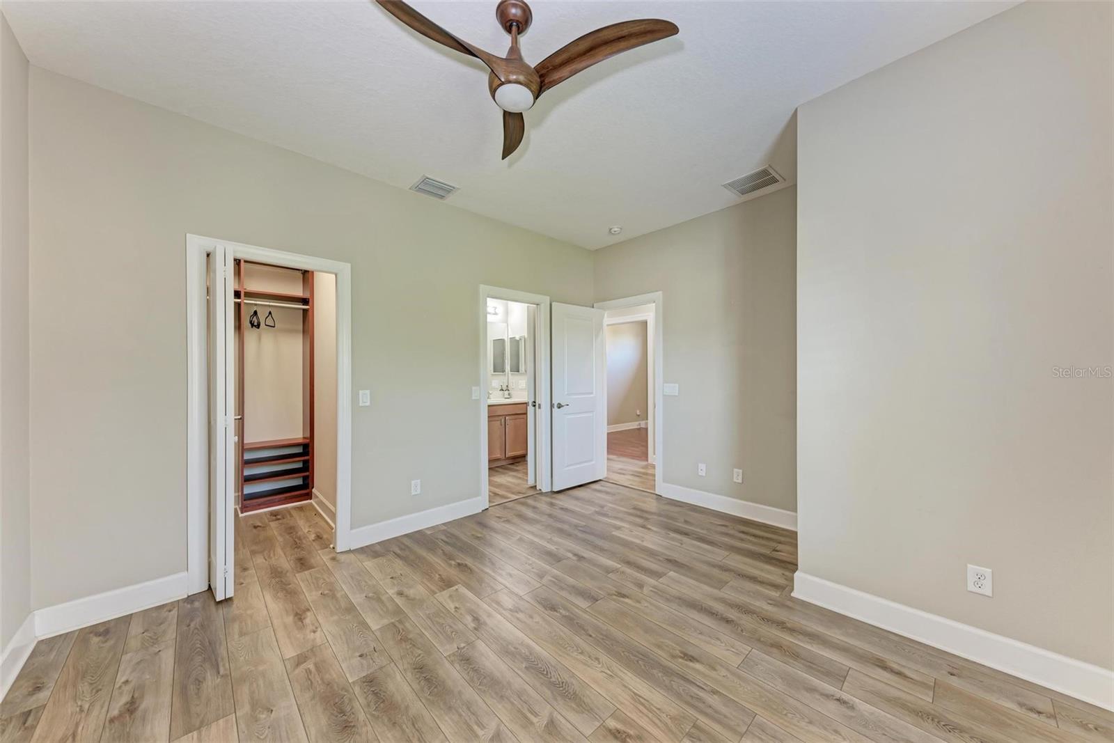 ESPLANADE PH III A,B,C,D,J&PART OF F - Residential