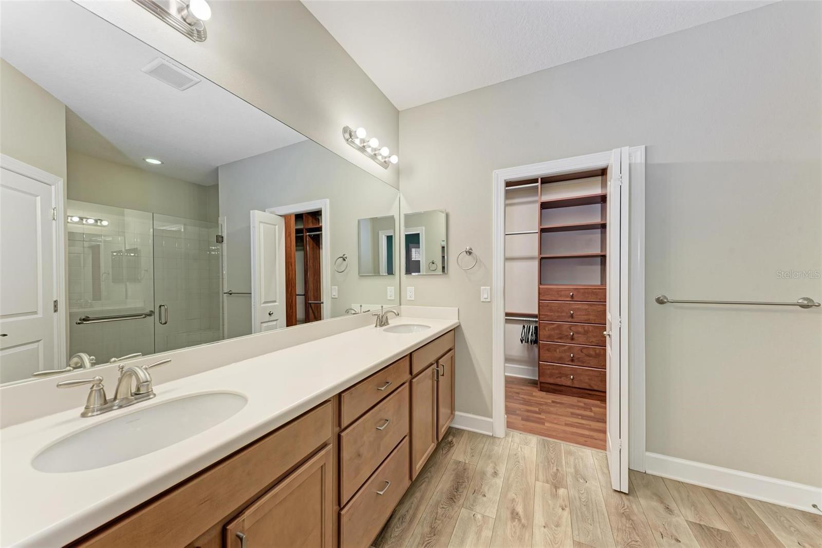 ESPLANADE PH III A,B,C,D,J&PART OF F - Residential