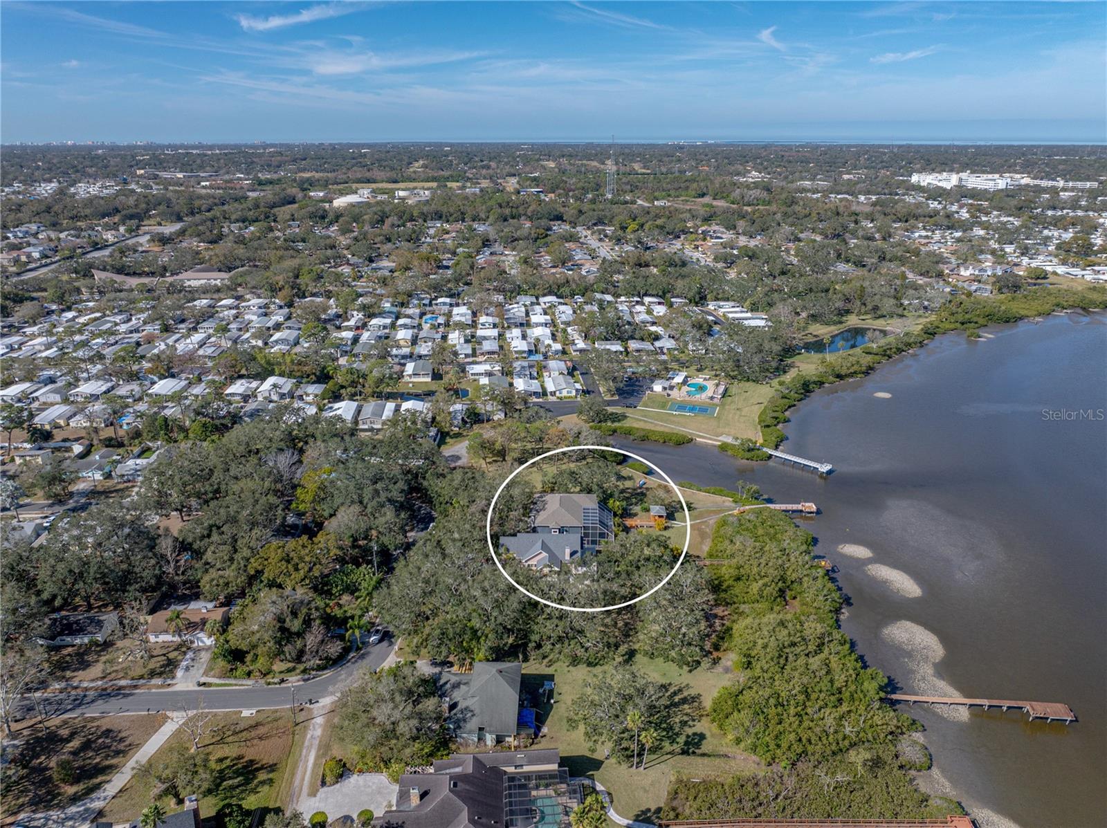 BAYFRONT MANOR - Residential