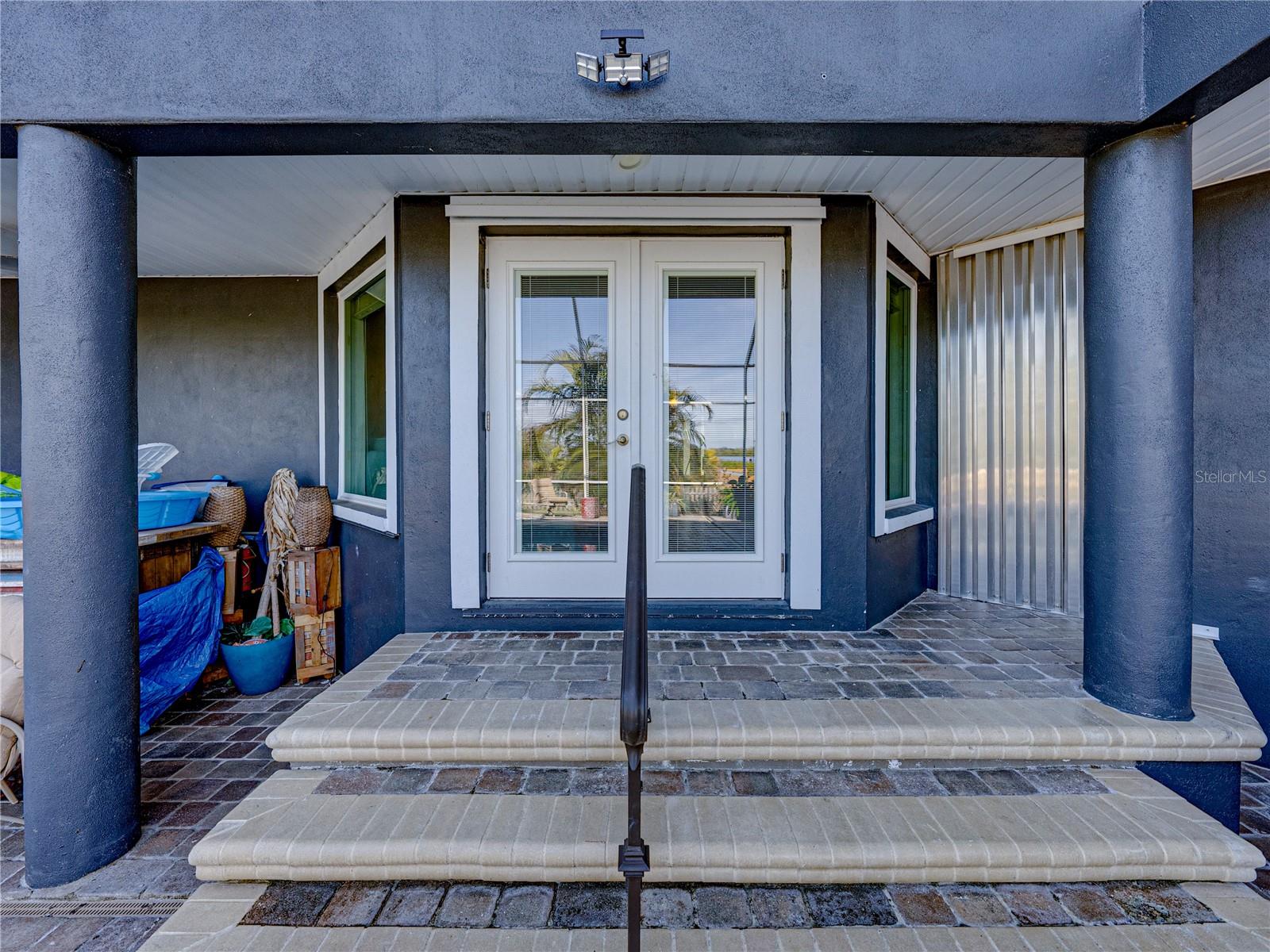 BAYFRONT MANOR - Residential