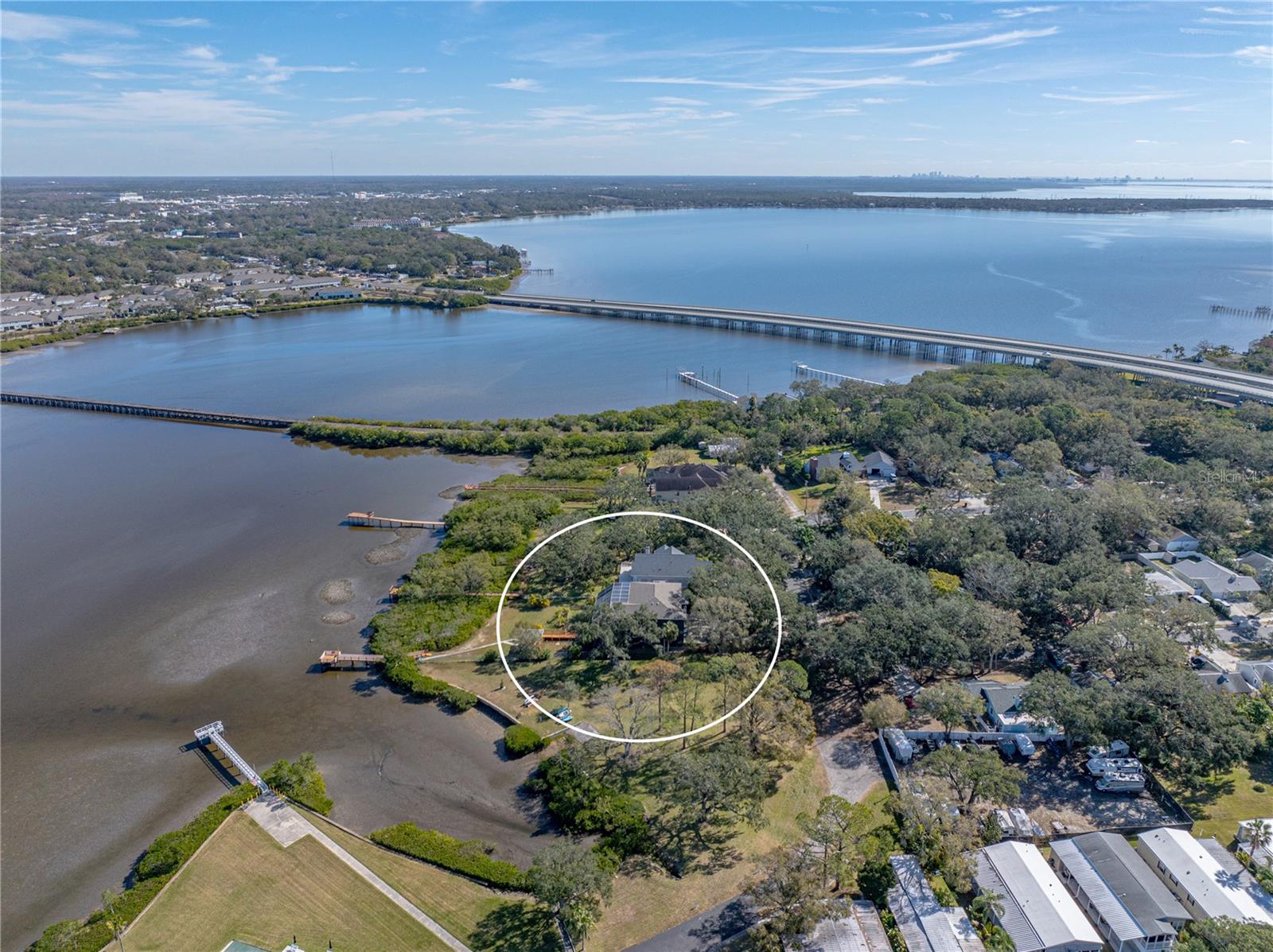 BAYFRONT MANOR - Residential