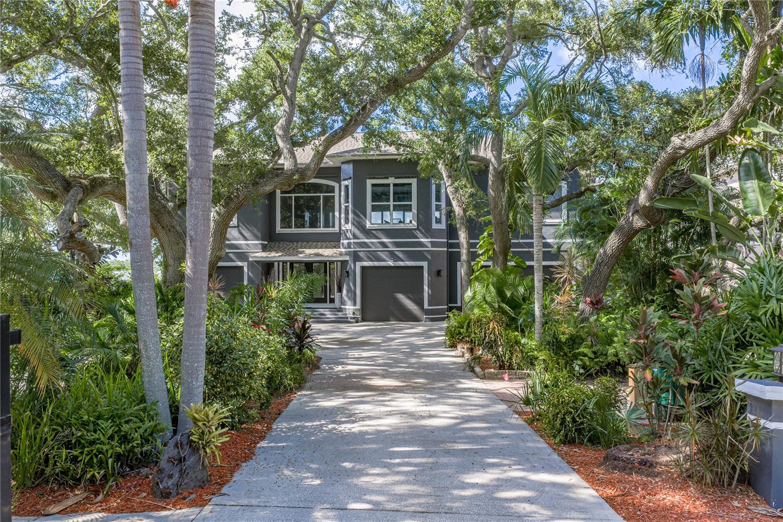 3484 SHORE DRIVE