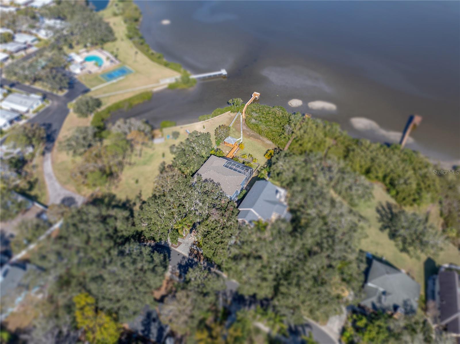 BAYFRONT MANOR - Residential