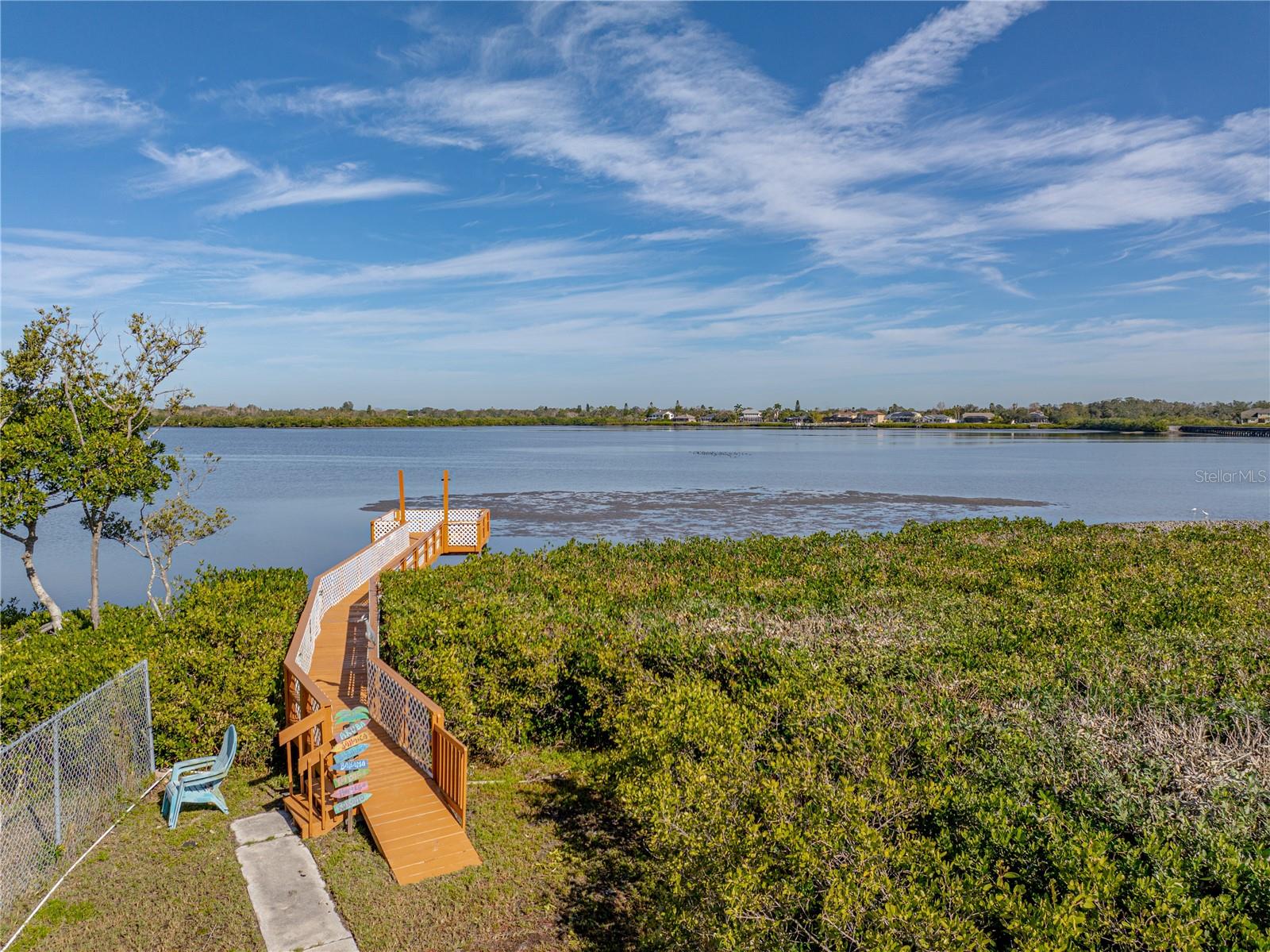 BAYFRONT MANOR - Residential