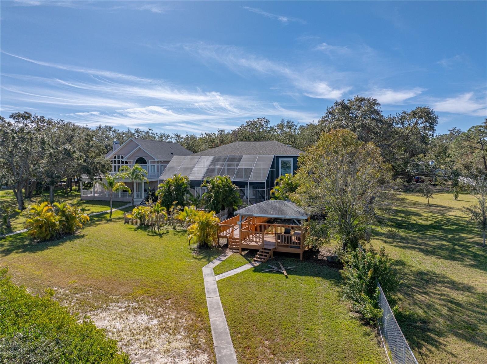 BAYFRONT MANOR - Residential