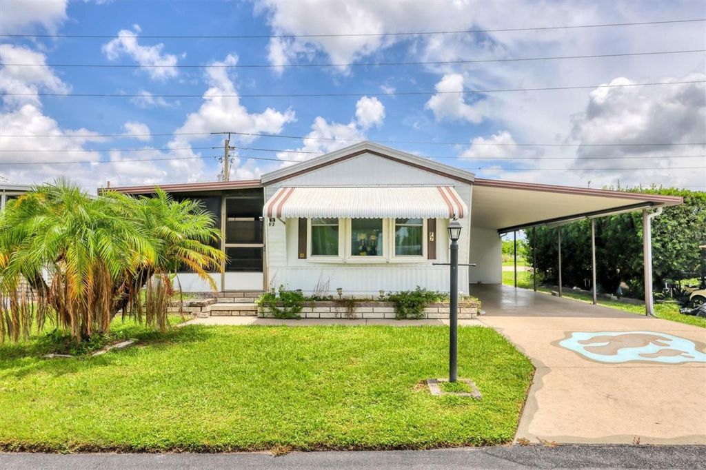 Photo of 5316 53rd Avenue E #F7, Bradenton, FL 34203 (MLS # A4658189)