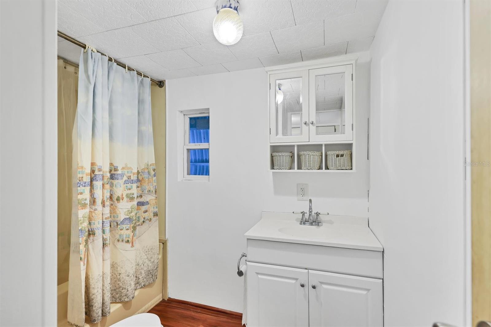 WESTWINDS MOBILE HOME CO-OP OR754/129 - Residential