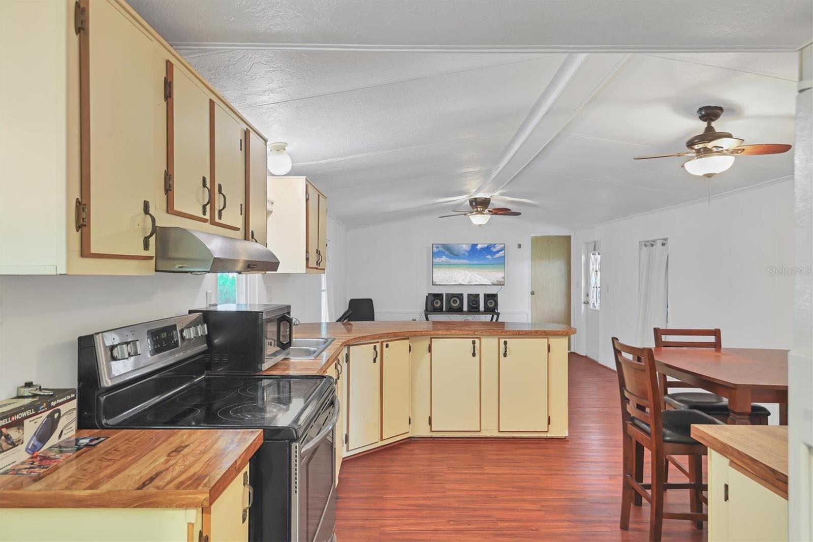 WESTWINDS MOBILE HOME CO-OP OR754/129 - Residential