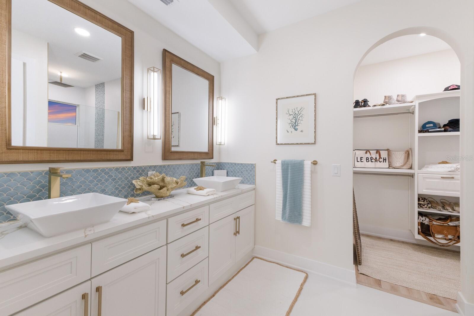 ANNA MARIA BEACH - Residential