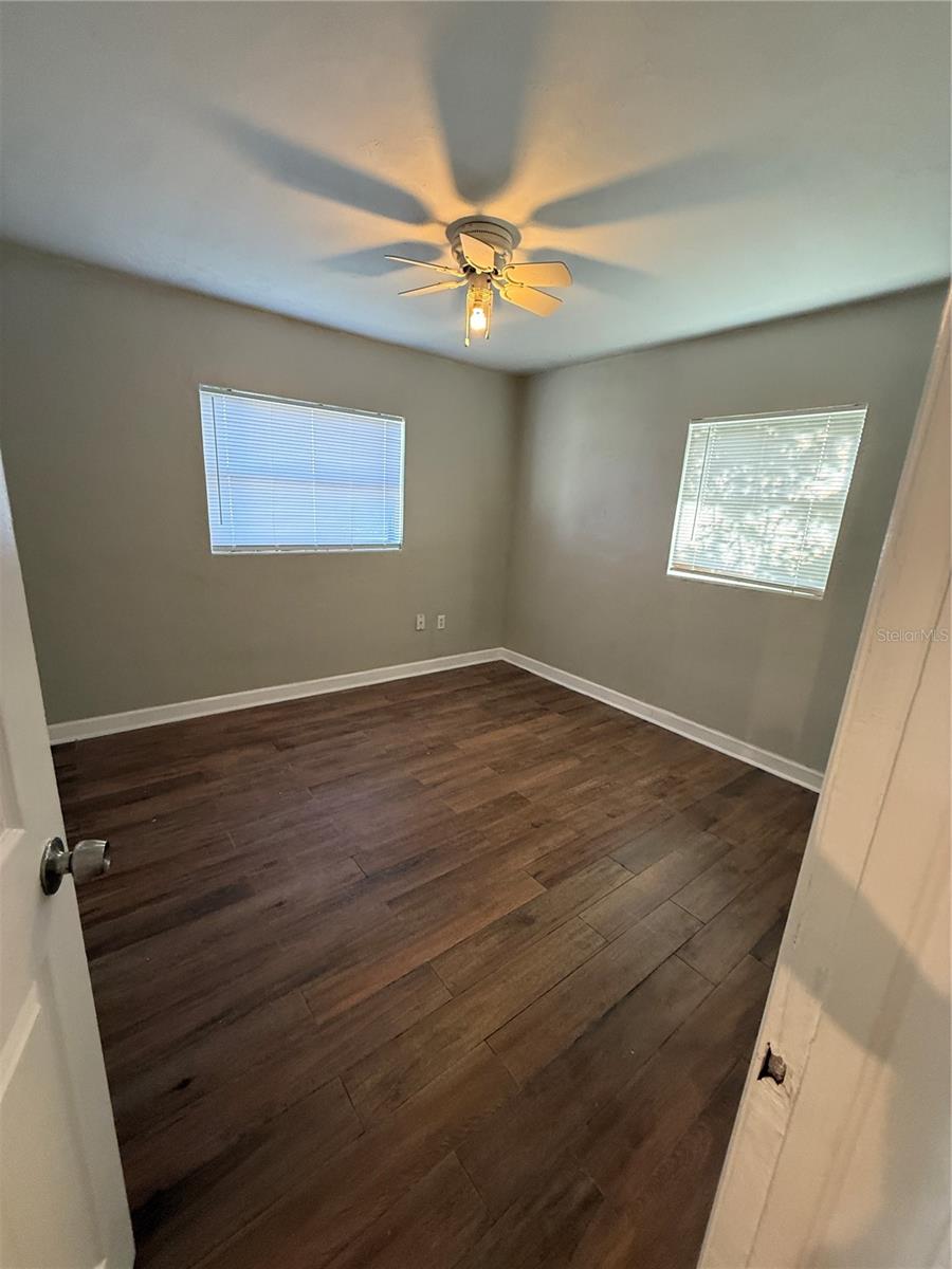 PARKWAY ESTATES - Residential Lease