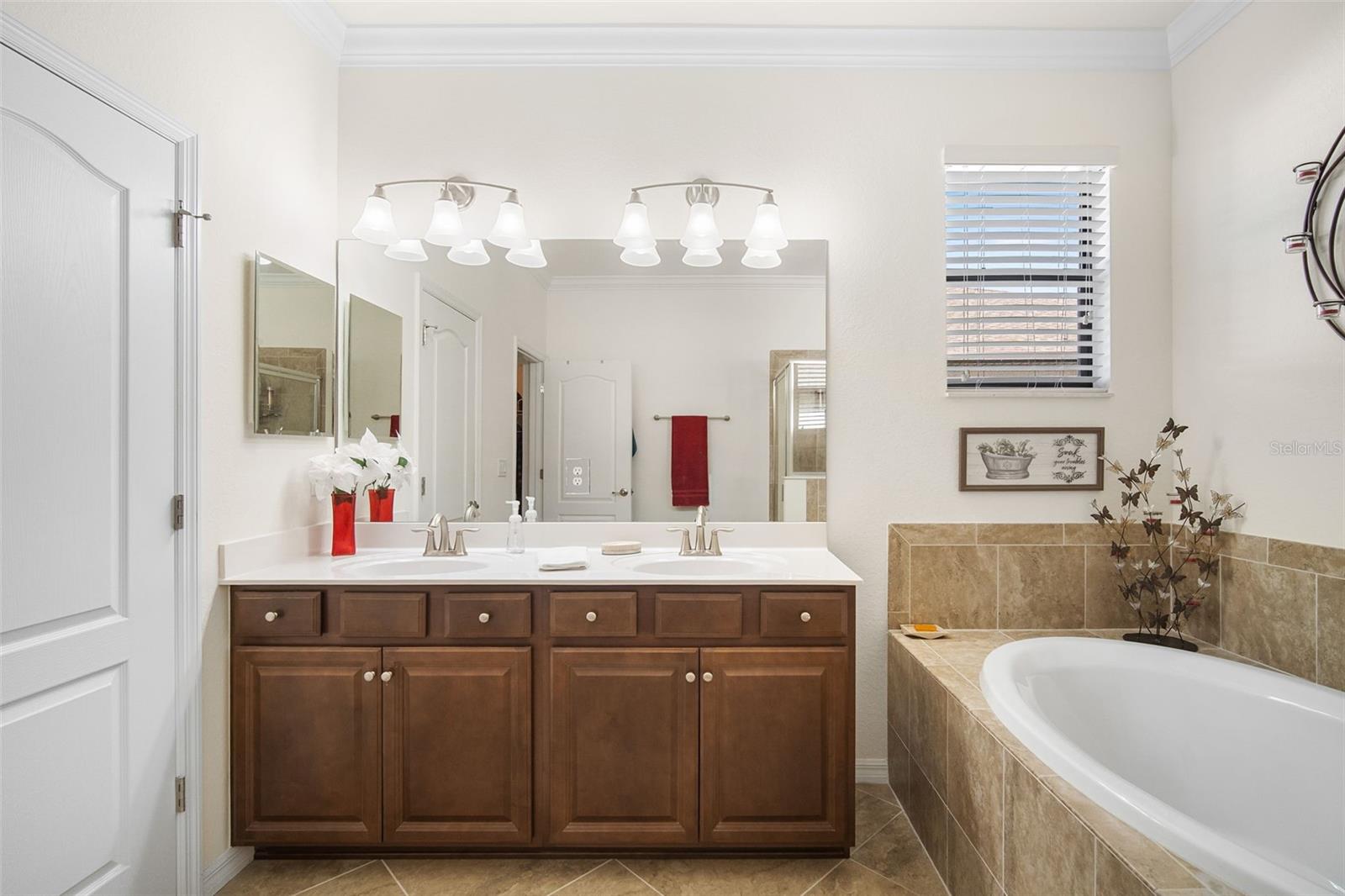 PORTICO PH I - Residential