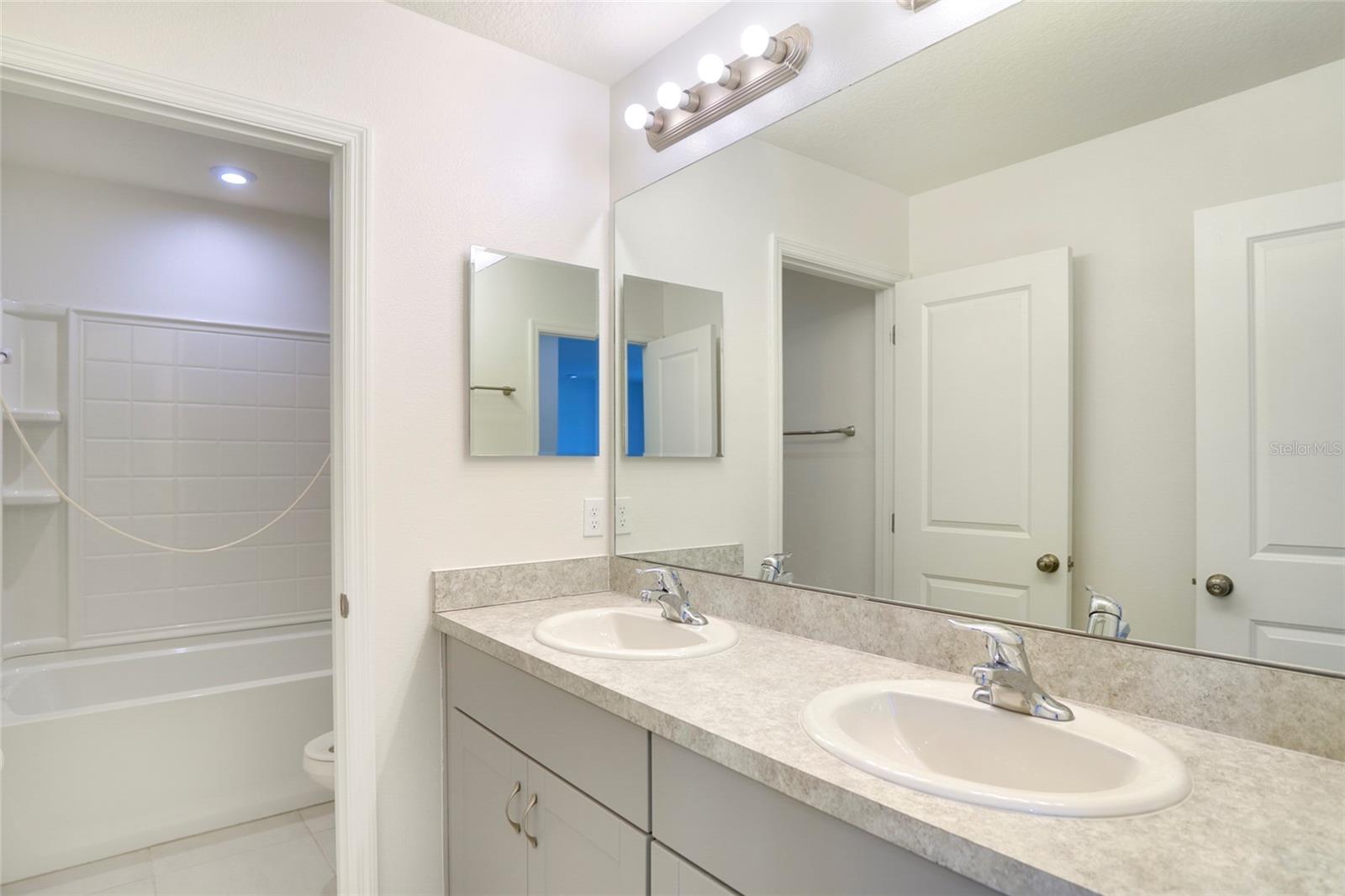 SAWGRASS BAY PH 3B - Residential