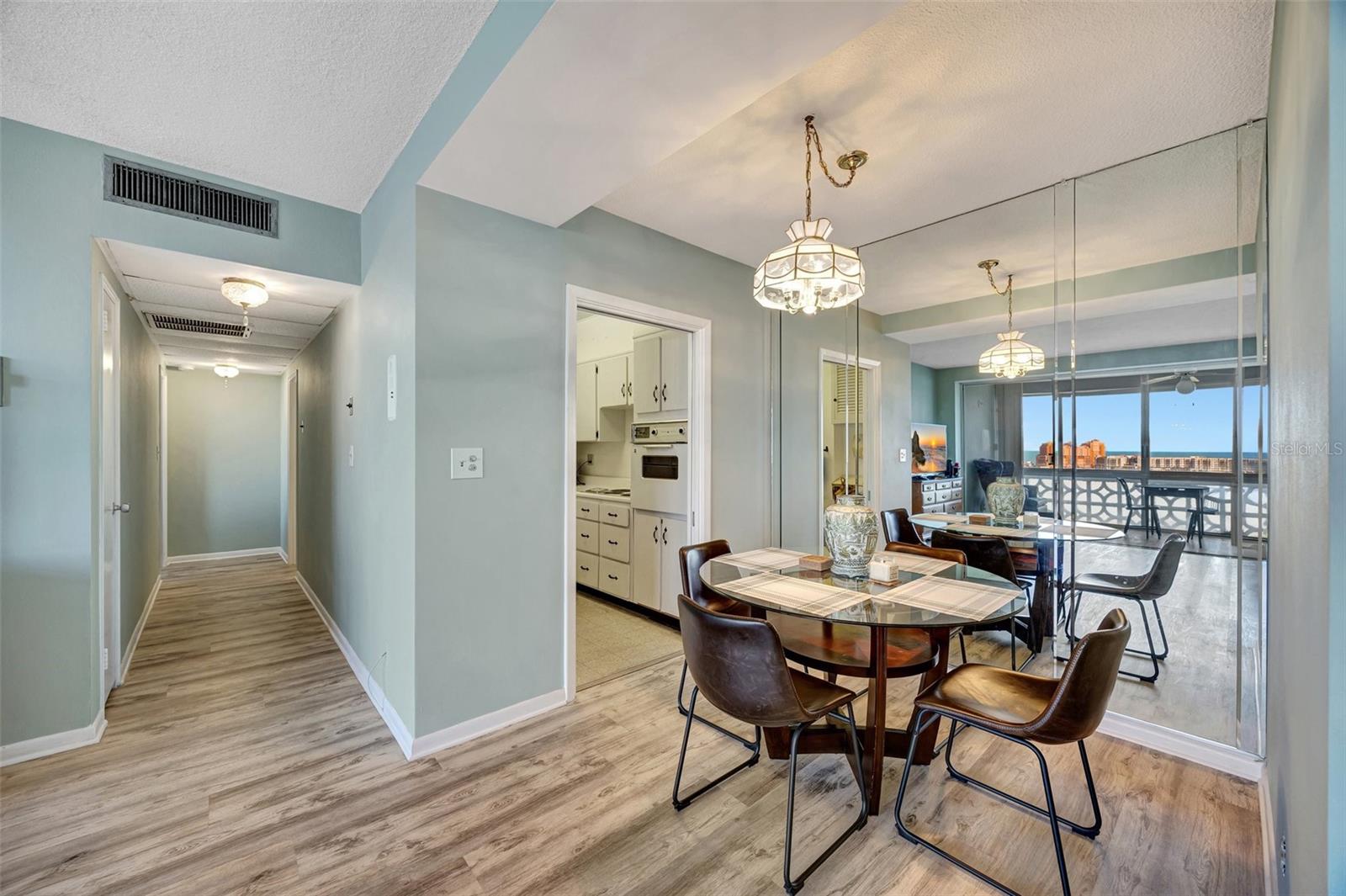 HORIZON HOUSE CO-OP - Residential