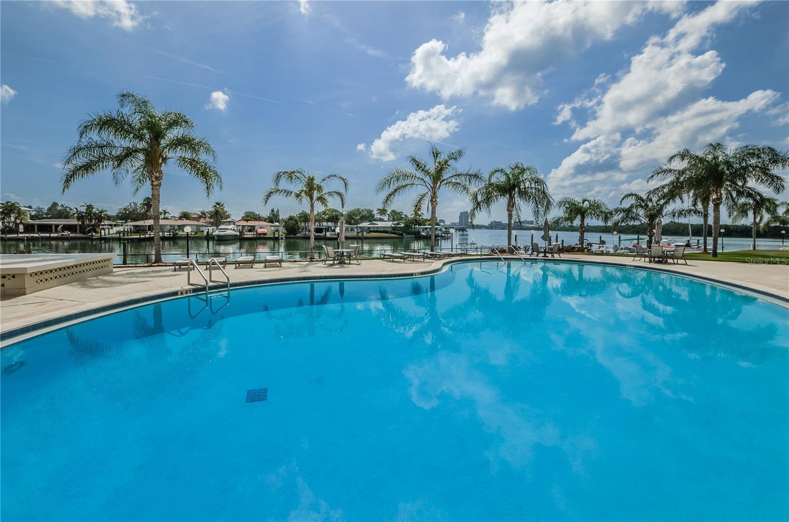 HORIZON HOUSE CO-OP - Residential