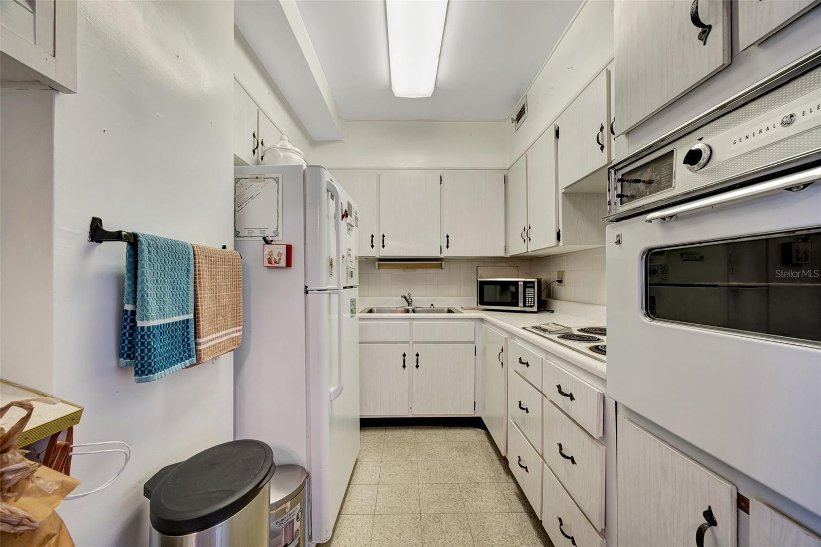 HORIZON HOUSE CO-OP - Residential