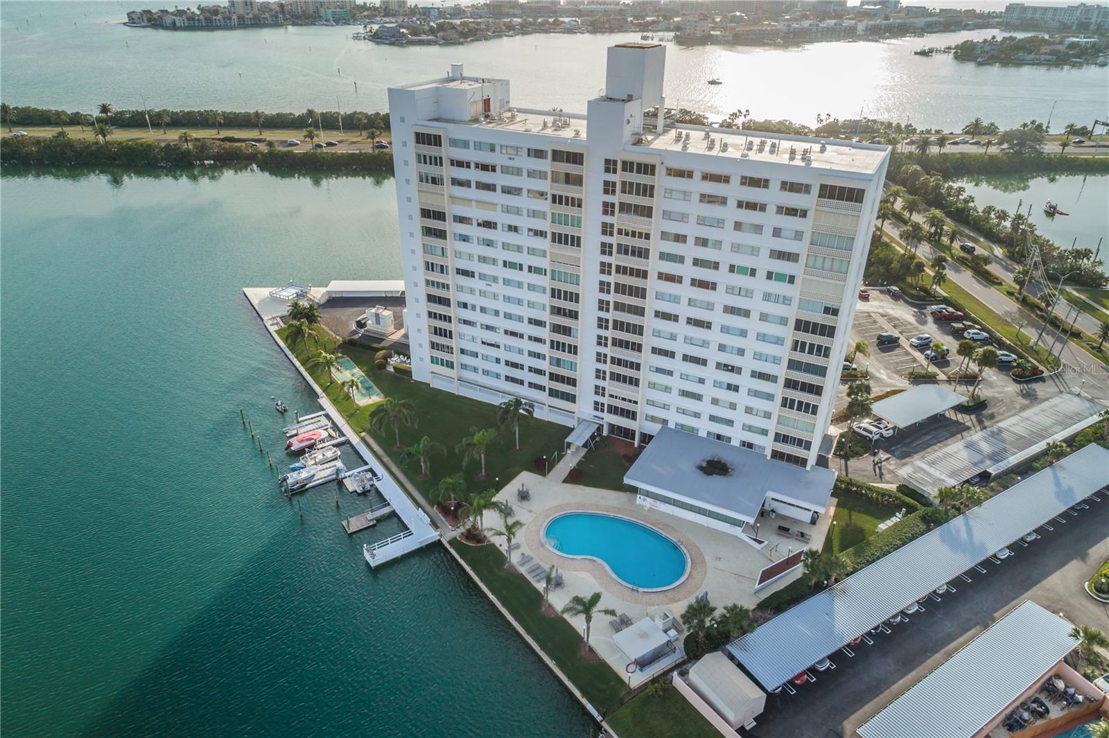 HORIZON HOUSE CO-OP - Residential