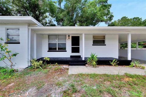 A home in WINTER HAVEN