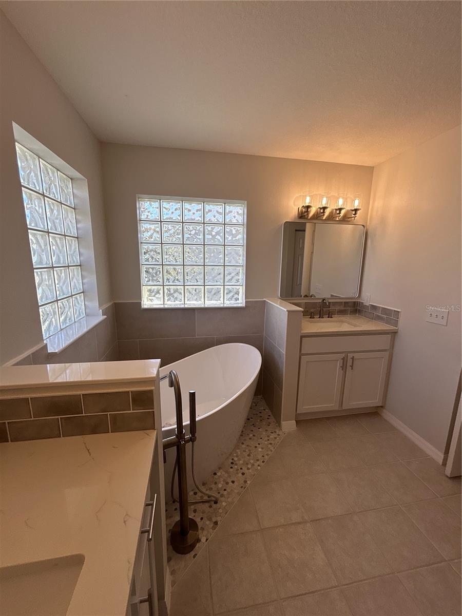 FAIRWAYS/STONECREST UN 02 - Residential