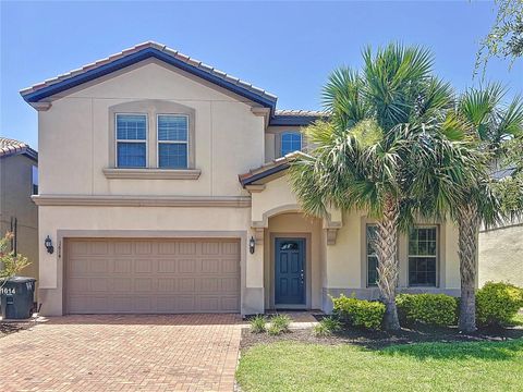 Photo of 1614 Lima Avenue, Kissimmee, FL 34747 (MLS # S5126817)