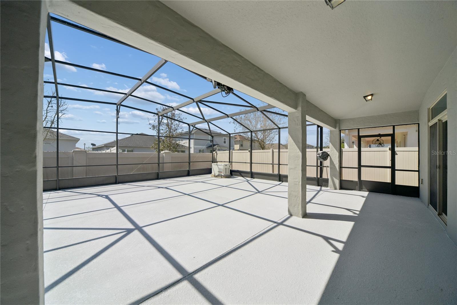 LAKE PRESERVE - Residential