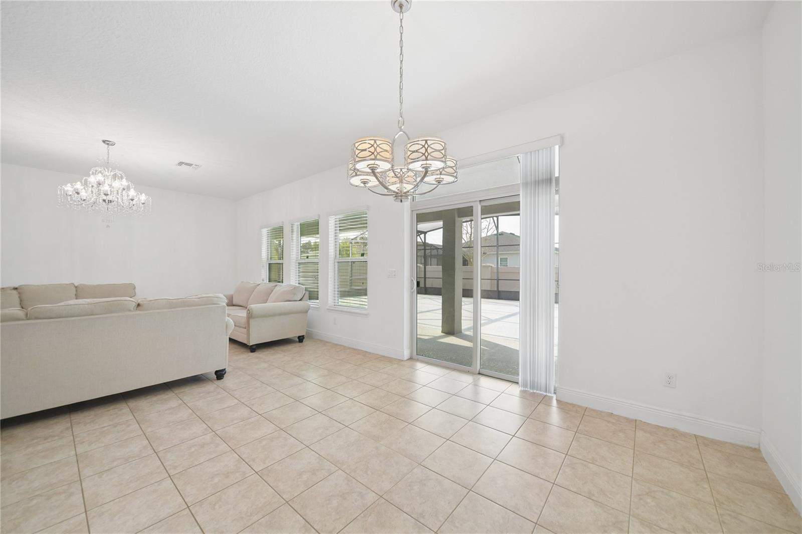 LAKE PRESERVE - Residential