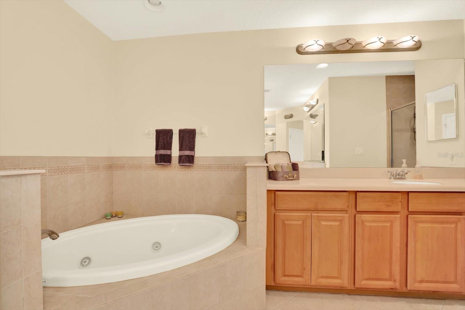 SEMINOLE ISLE CONDO - Residential