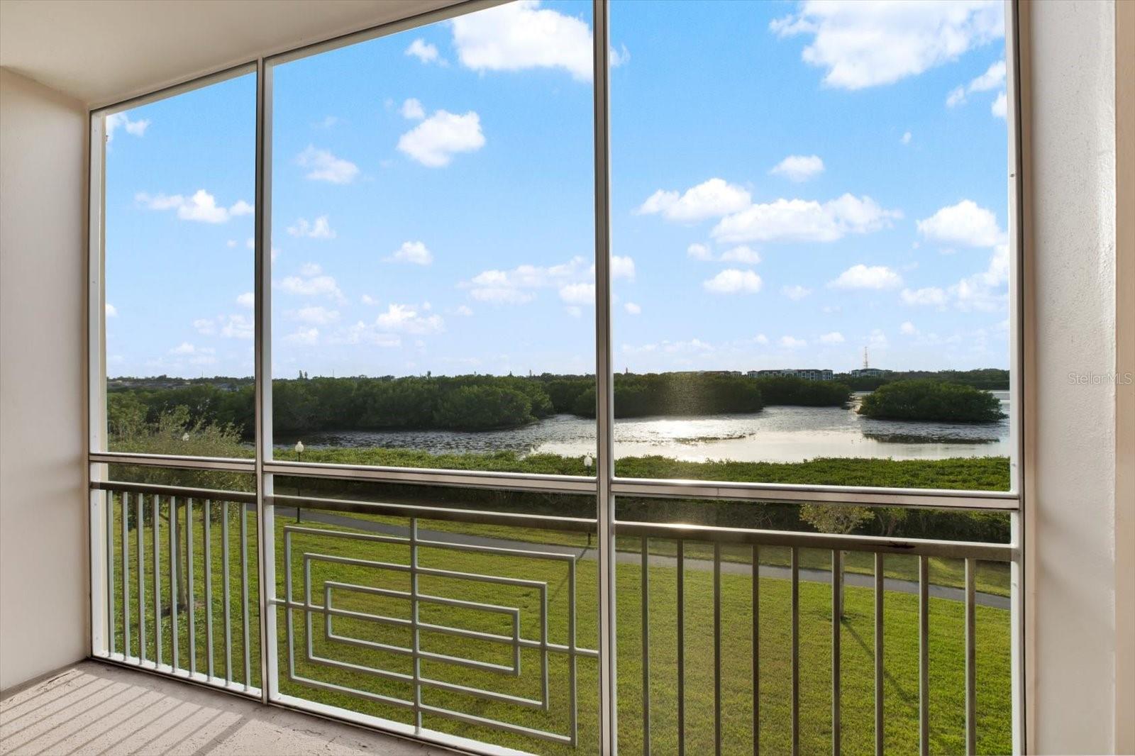 SEMINOLE ISLE CONDO - Residential
