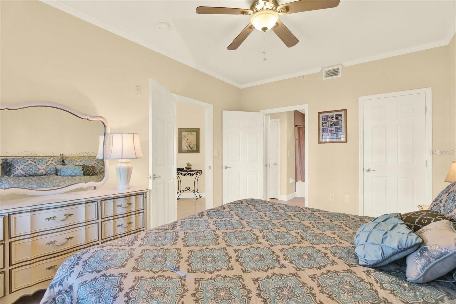 SEMINOLE ISLE CONDO - Residential