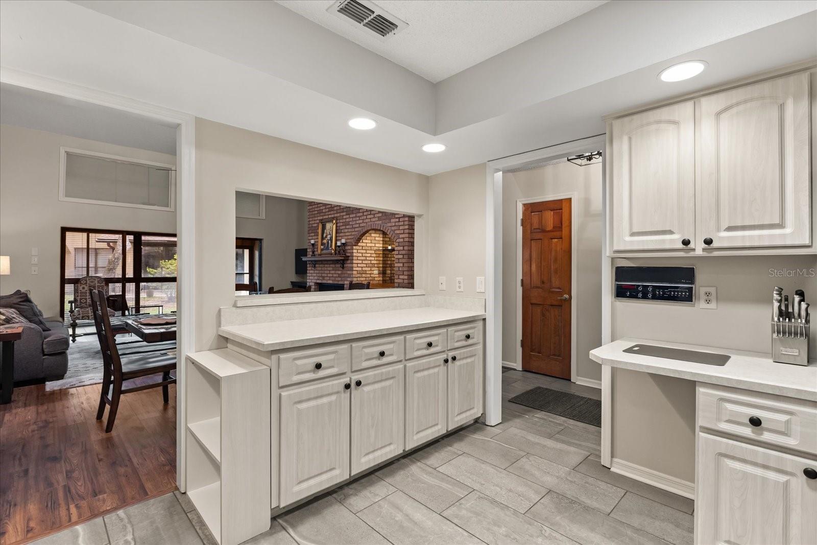 WEKIVA COUNTRY CLUB VILLAS - Residential
