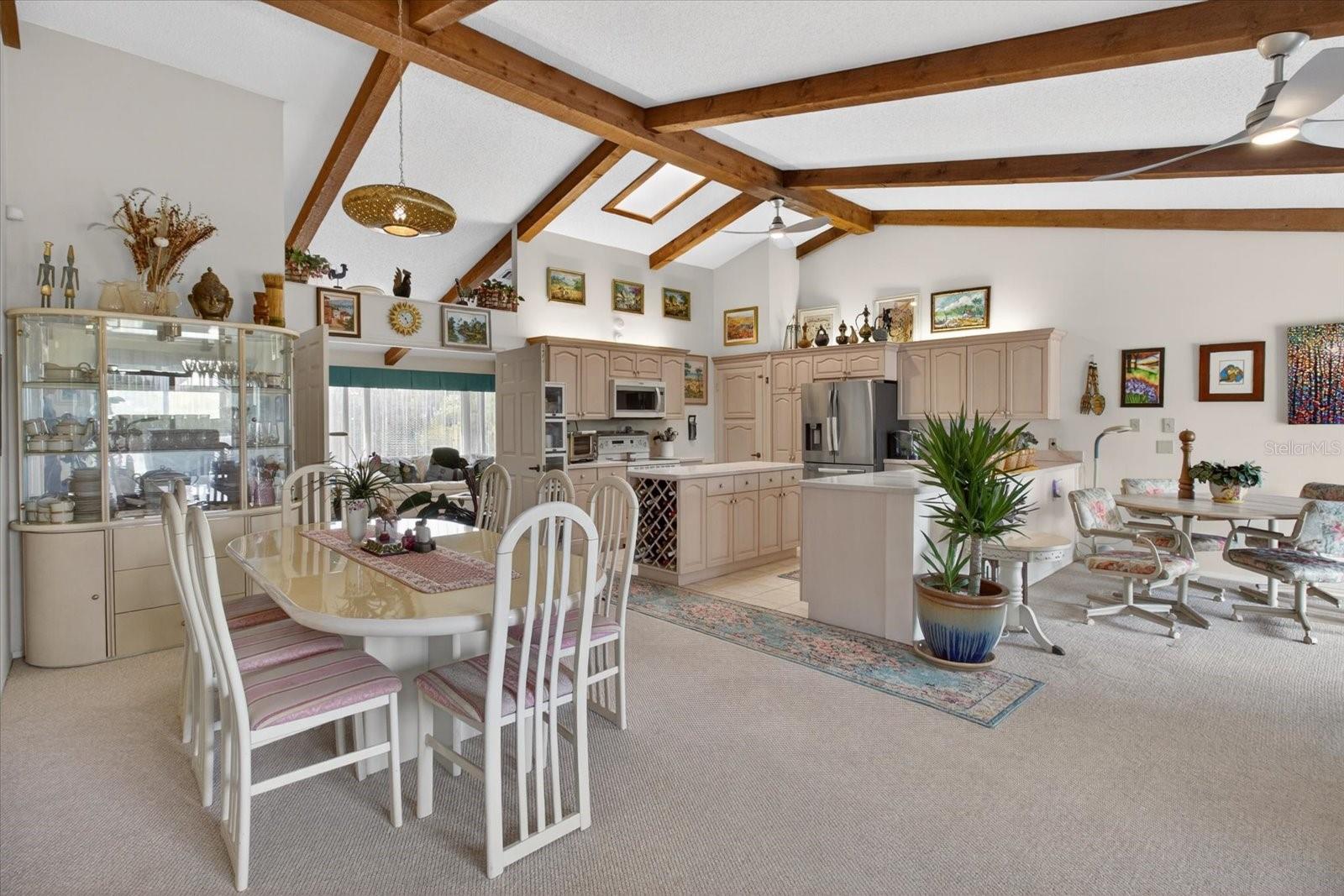 SOUTH VENICE - Residential