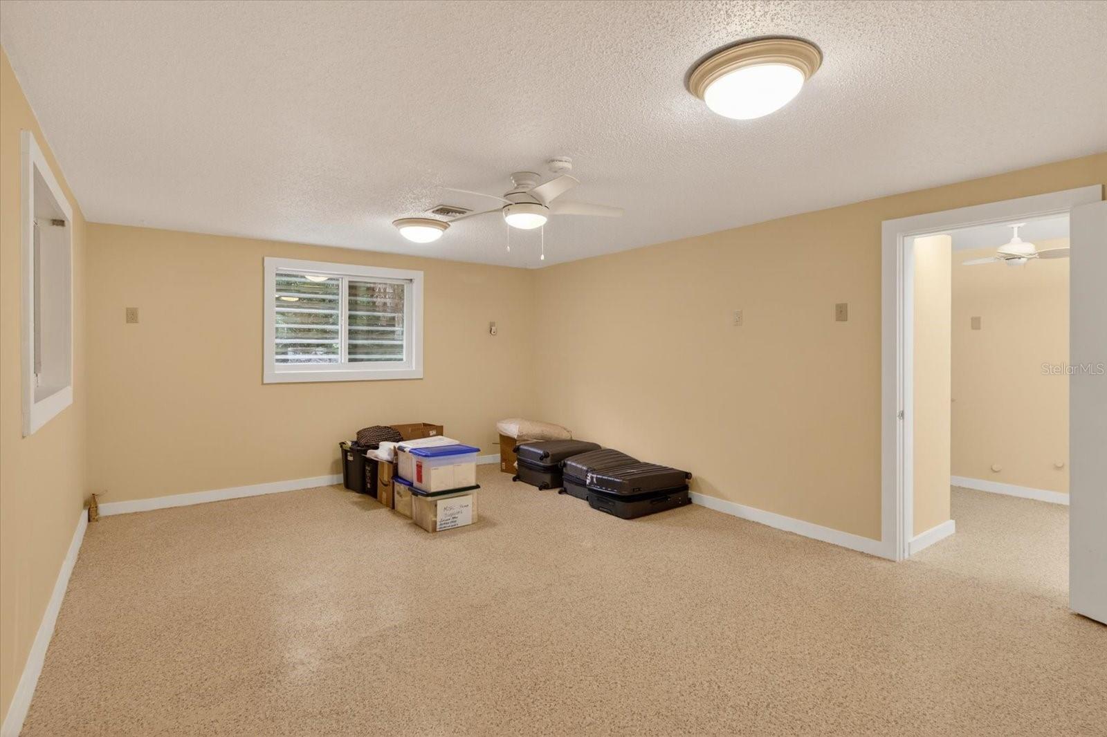 SOUTH VENICE - Residential