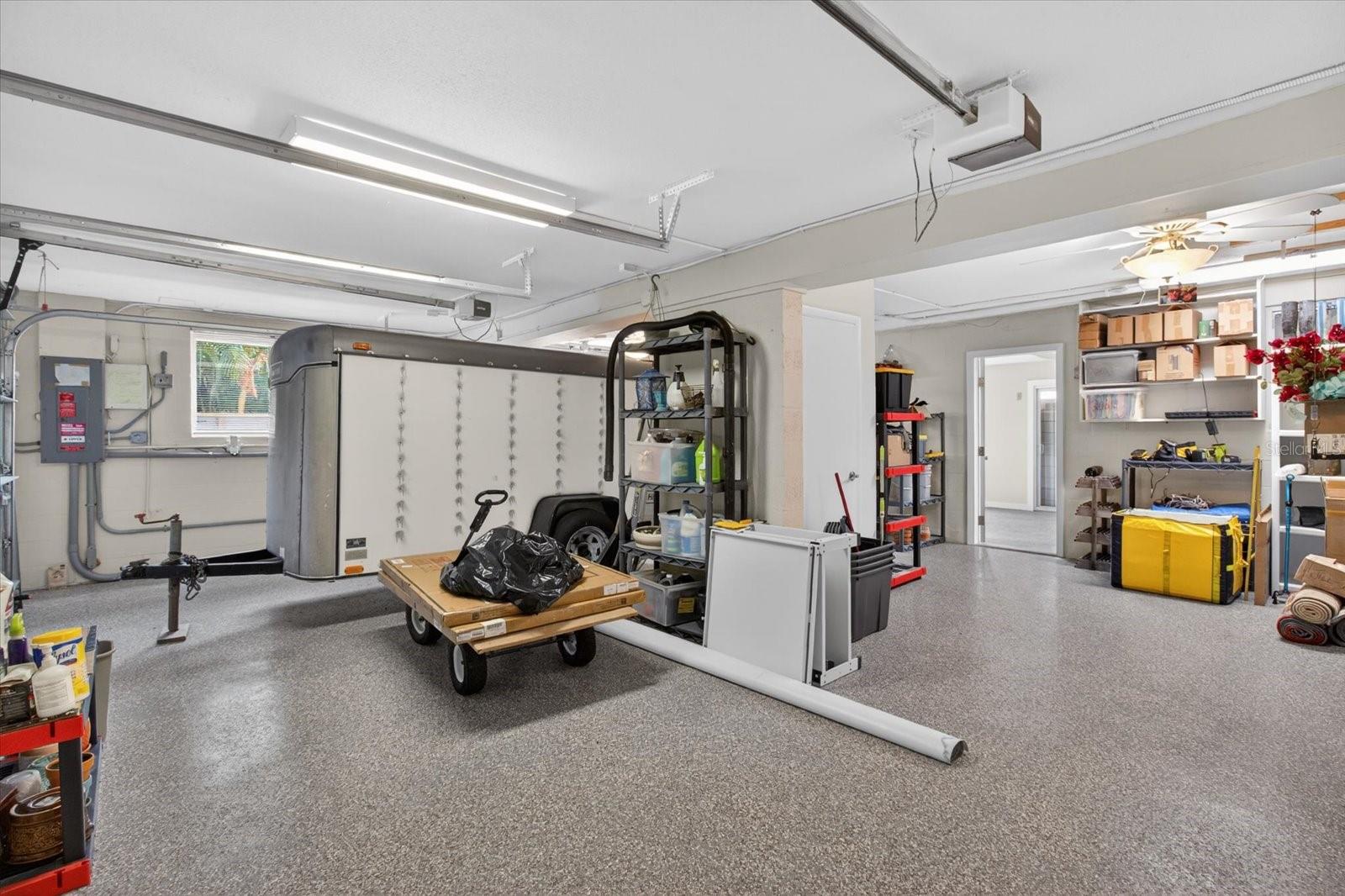 SOUTH VENICE - Residential