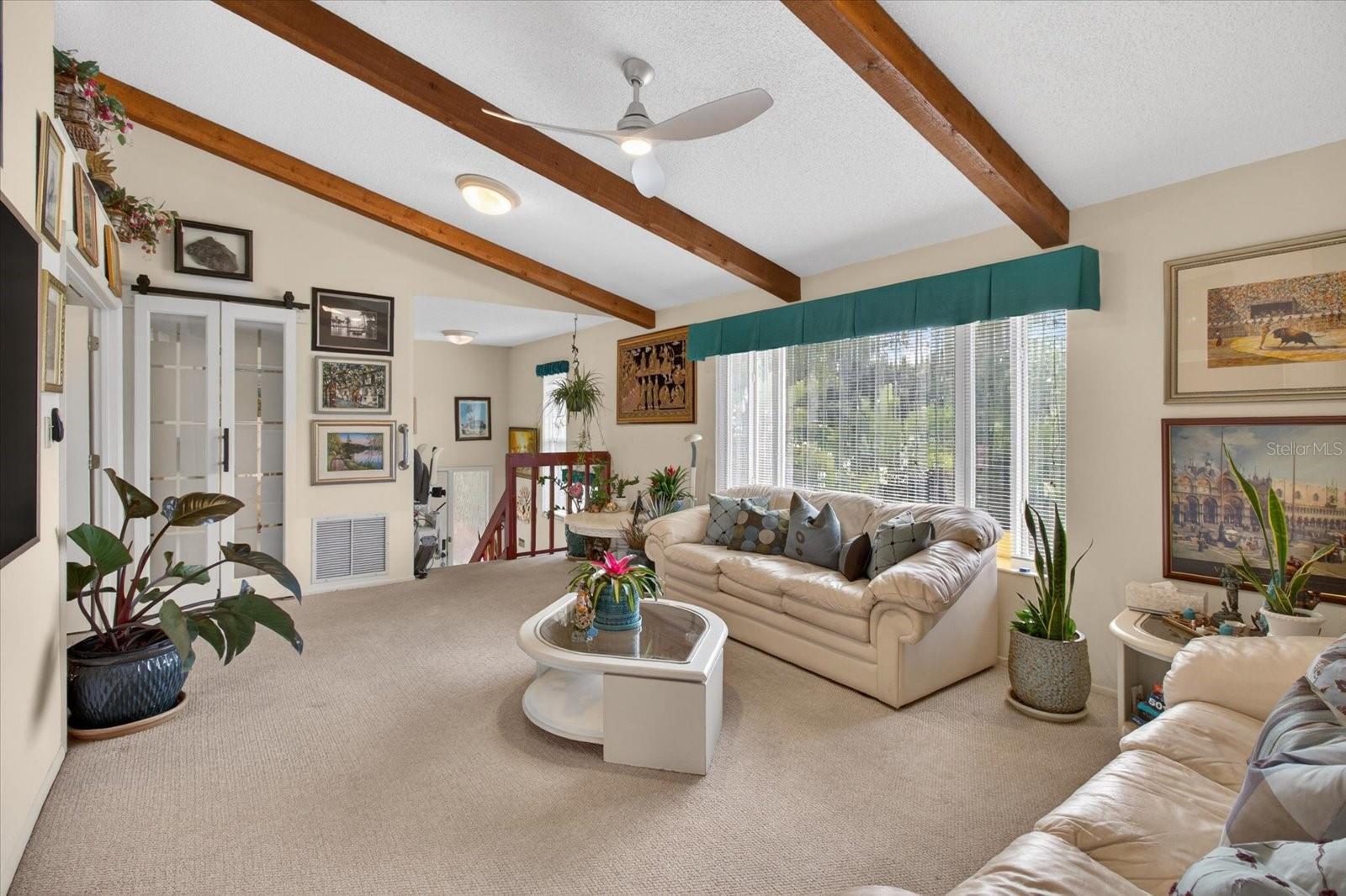 SOUTH VENICE - Residential