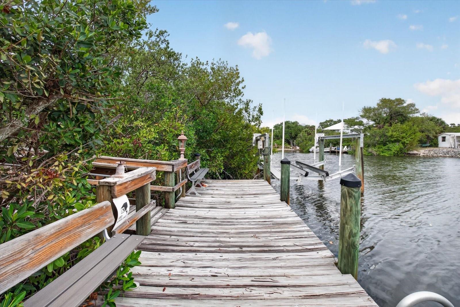 SOUTH VENICE - Residential