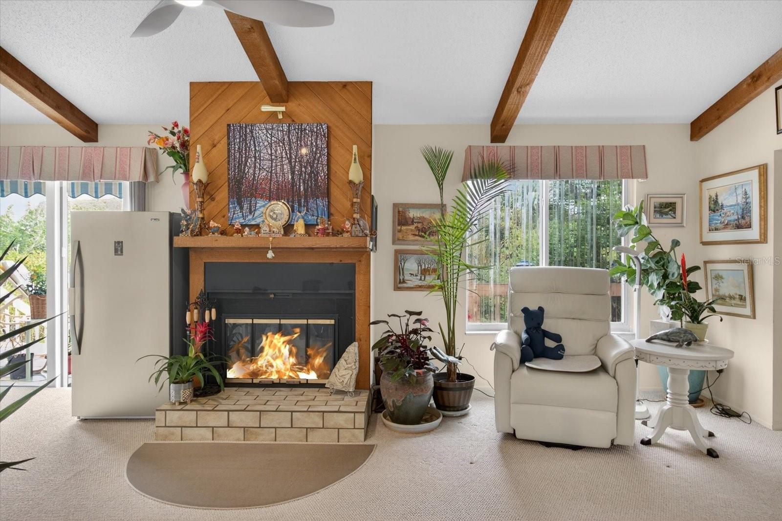 SOUTH VENICE - Residential