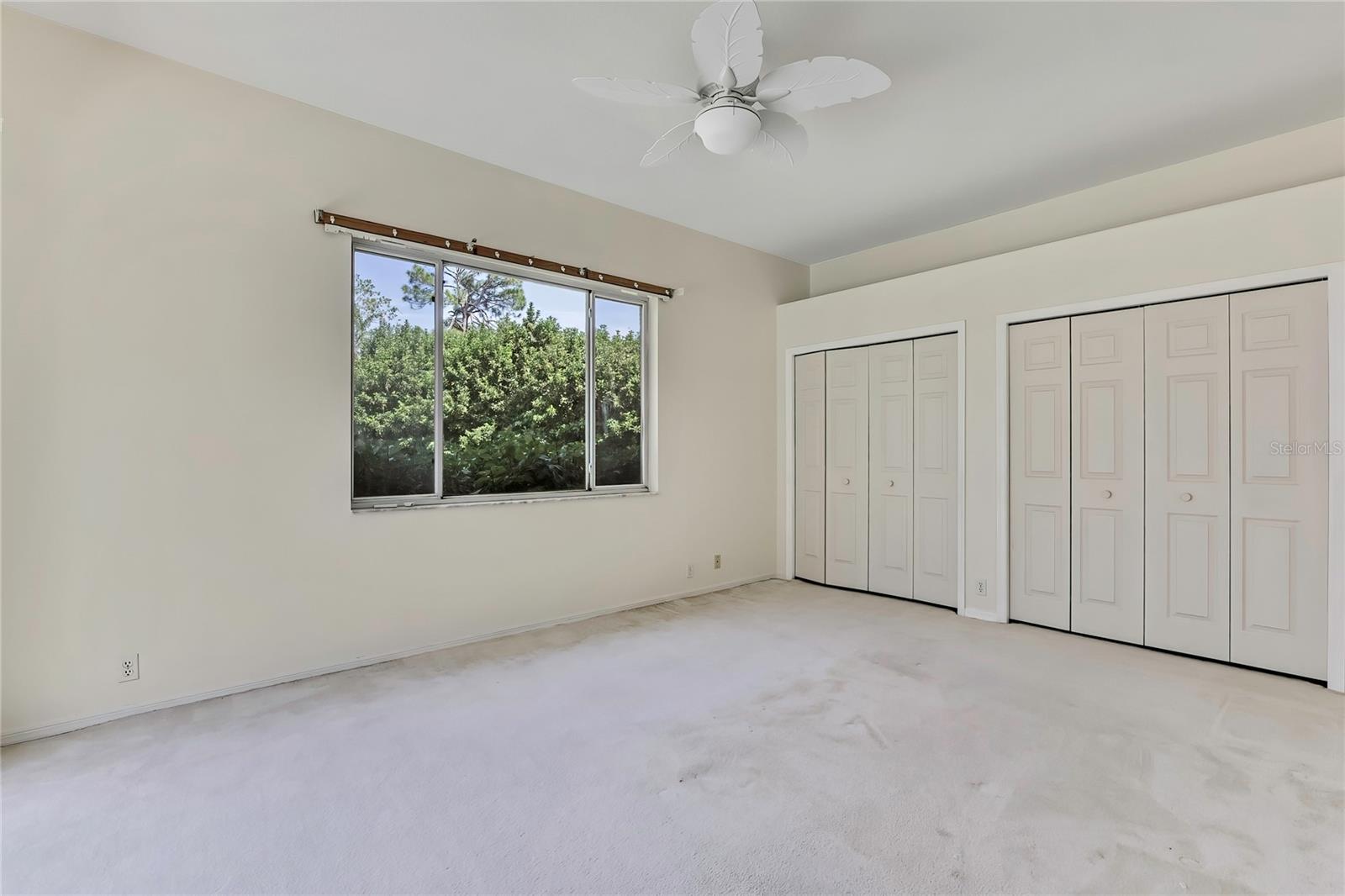 LAKE IN THE WOODS PH I - Residential