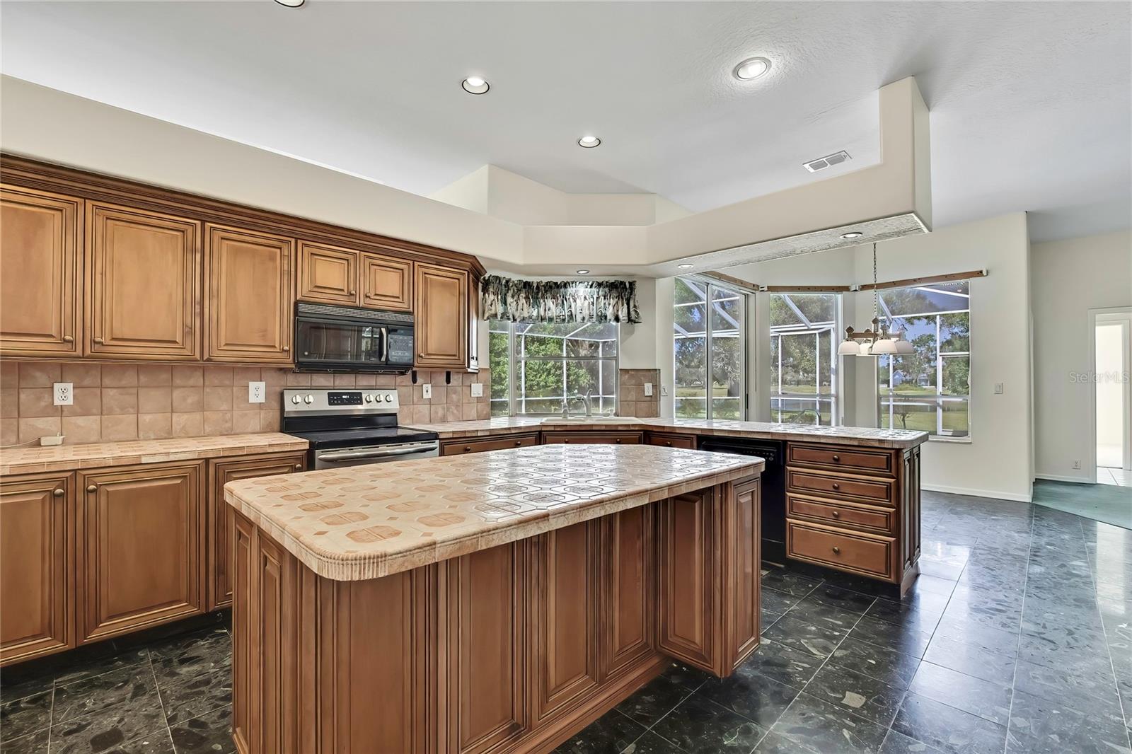 LAKE IN THE WOODS PH I - Residential