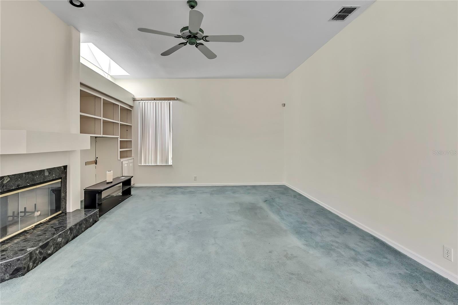 LAKE IN THE WOODS PH I - Residential