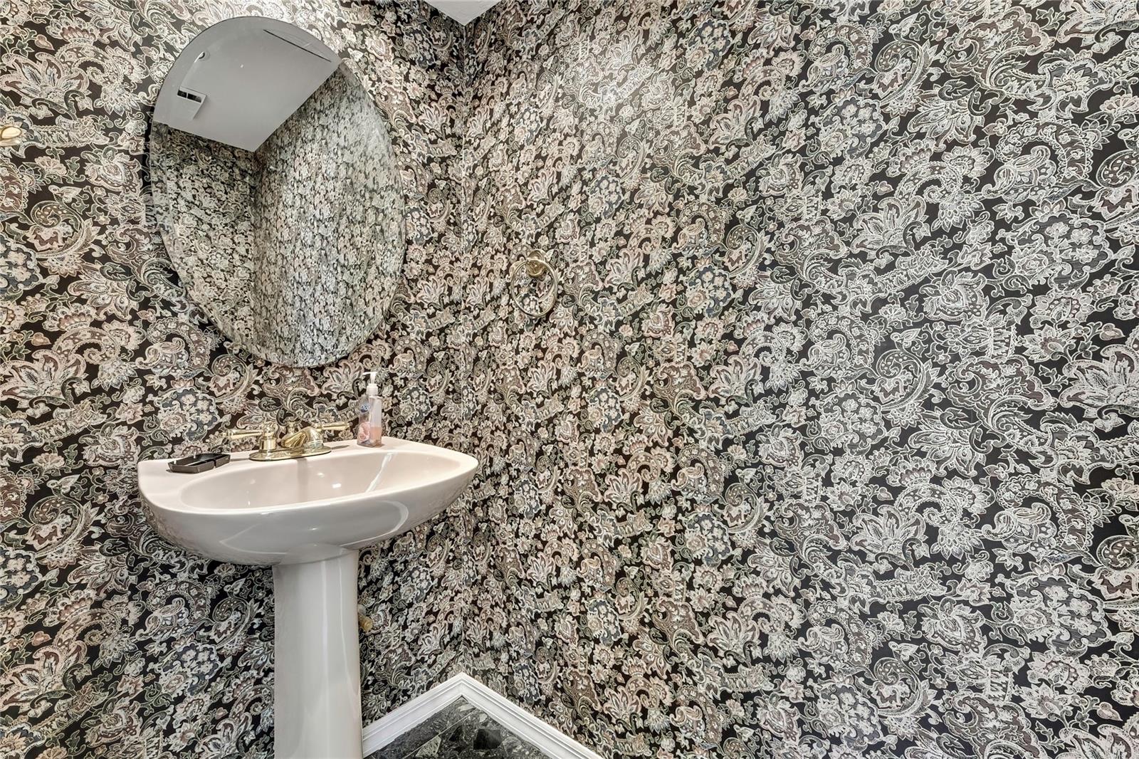 LAKE IN THE WOODS PH I - Residential