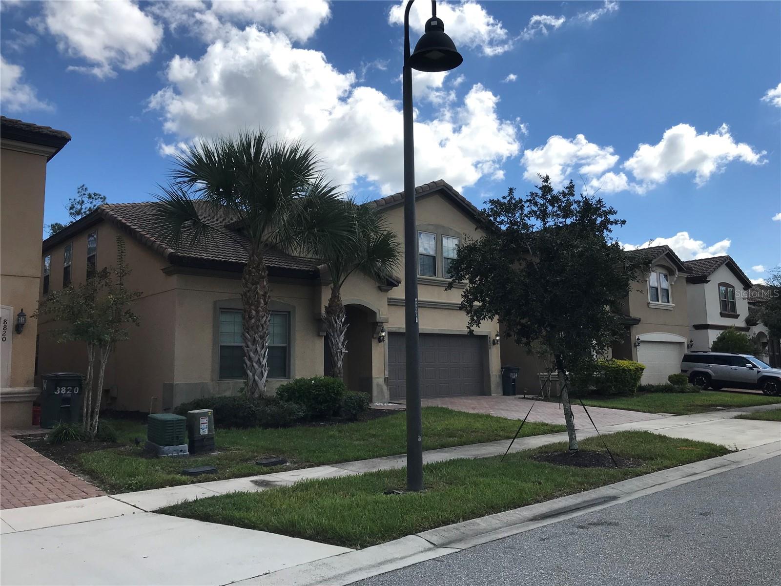 Make your dream a reality. Enjoy this turnkey, conveniently located, luxury Central Florida lifestyle Home.