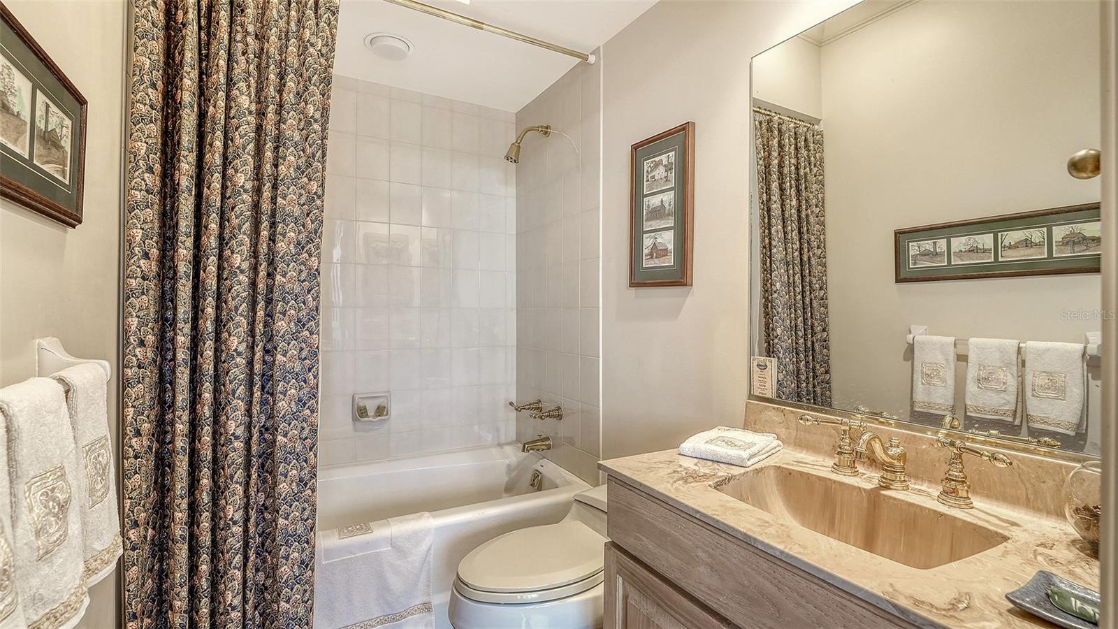 OAKS 2 PH 1 - Residential