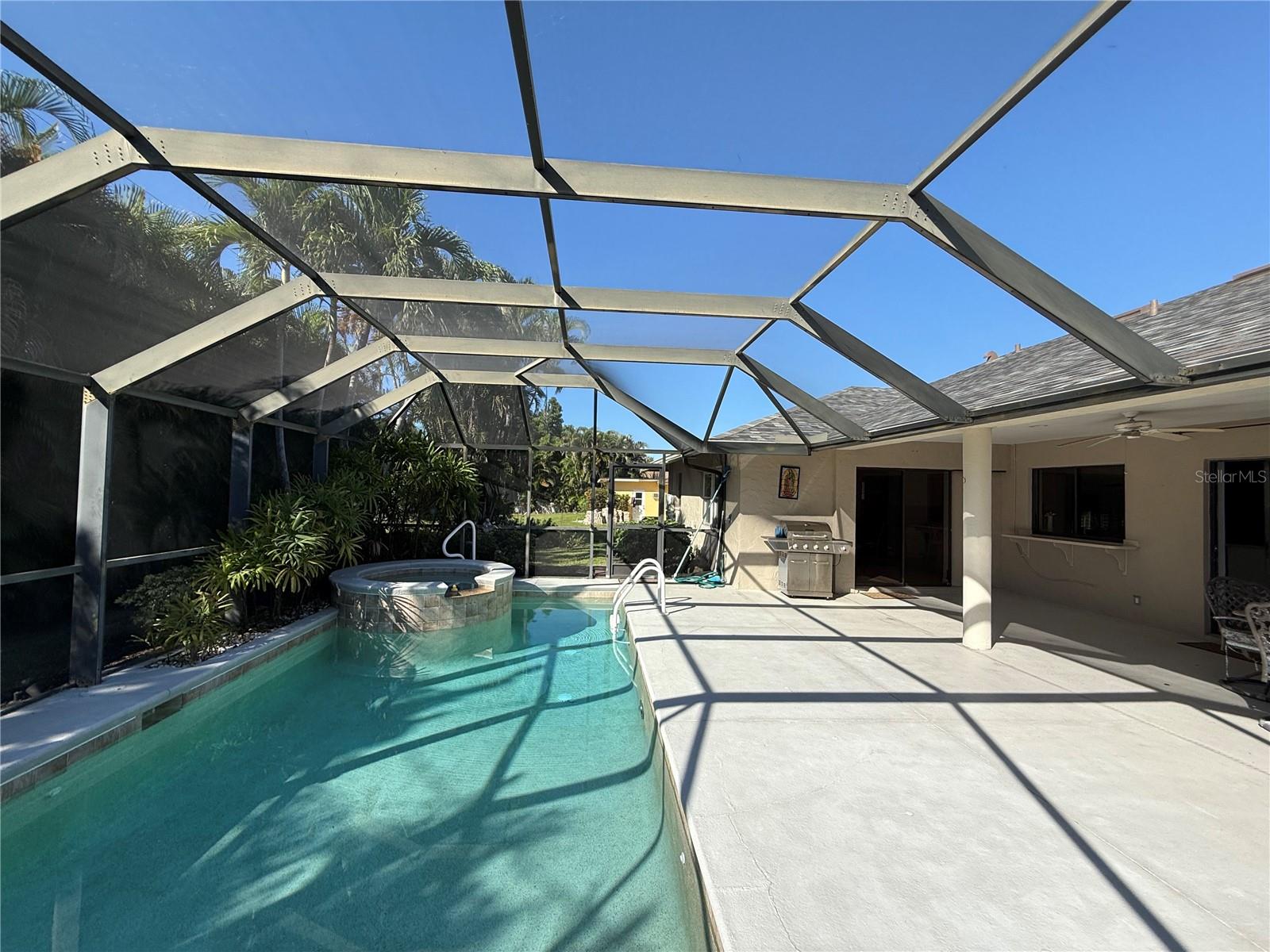 FLAMINGO ESTATES - Residential