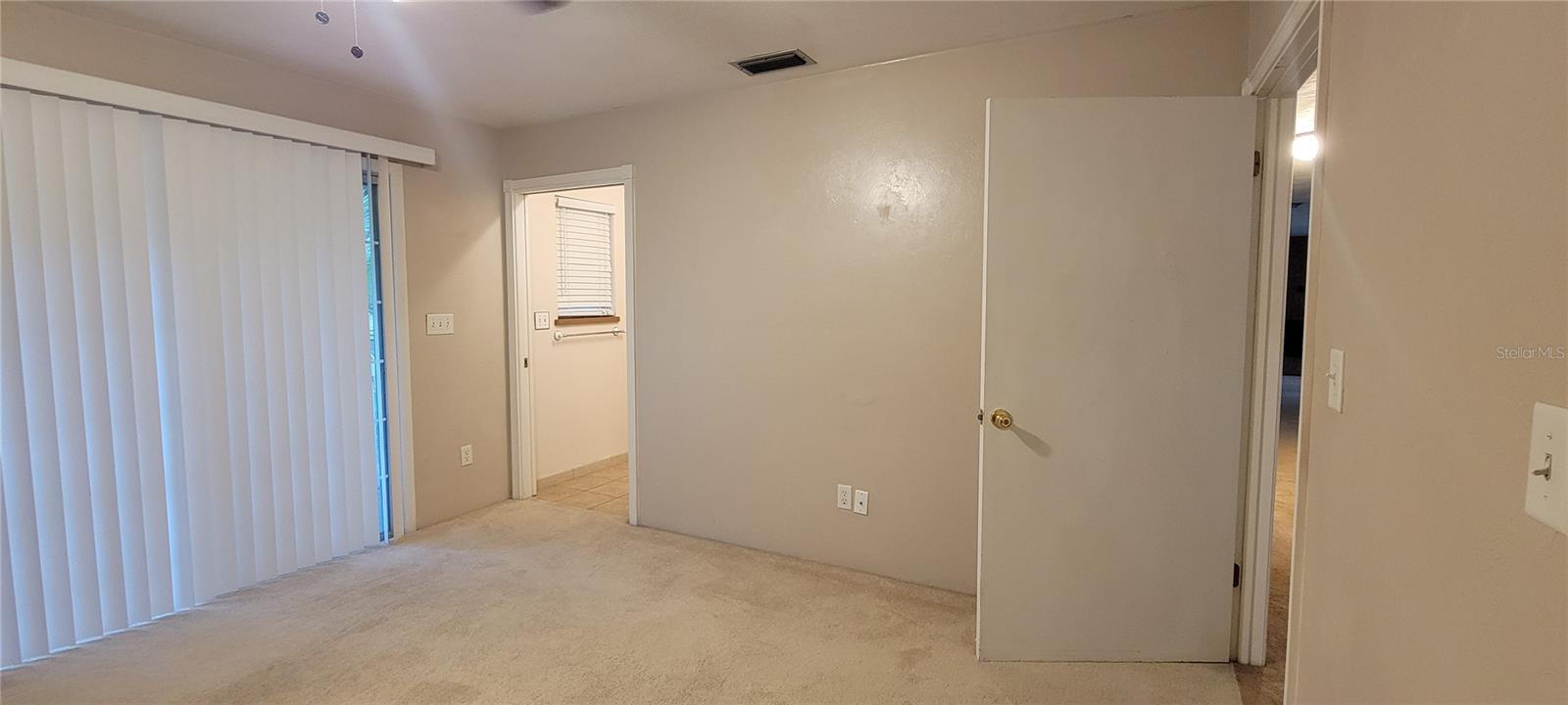 BLACK ACRES - Residential Lease